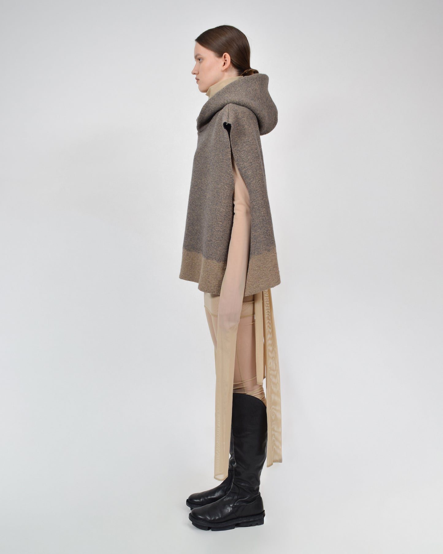 SQUARE SLEEVELESS MOHAIR HOODY