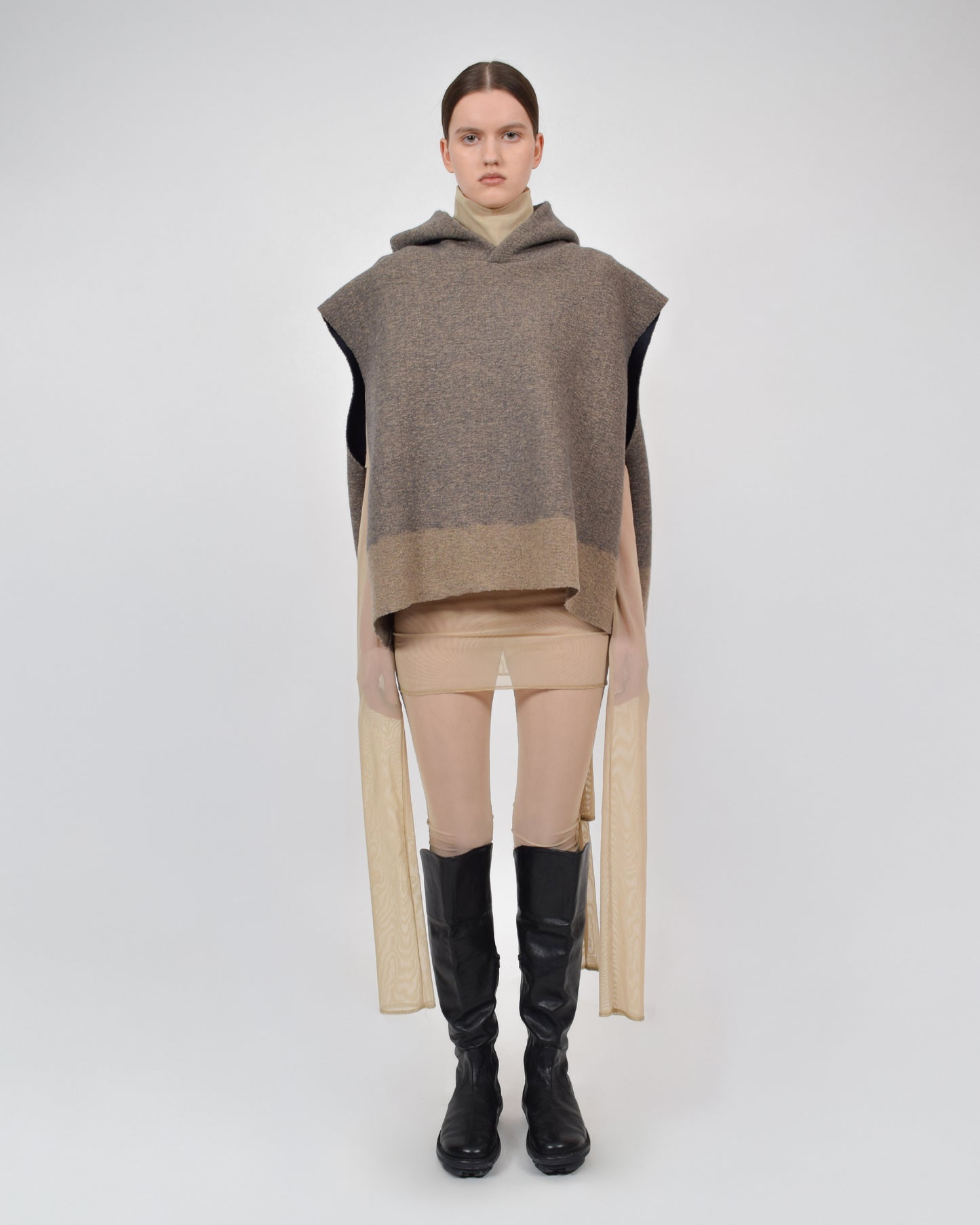 SQUARE SLEEVELESS MOHAIR HOODY