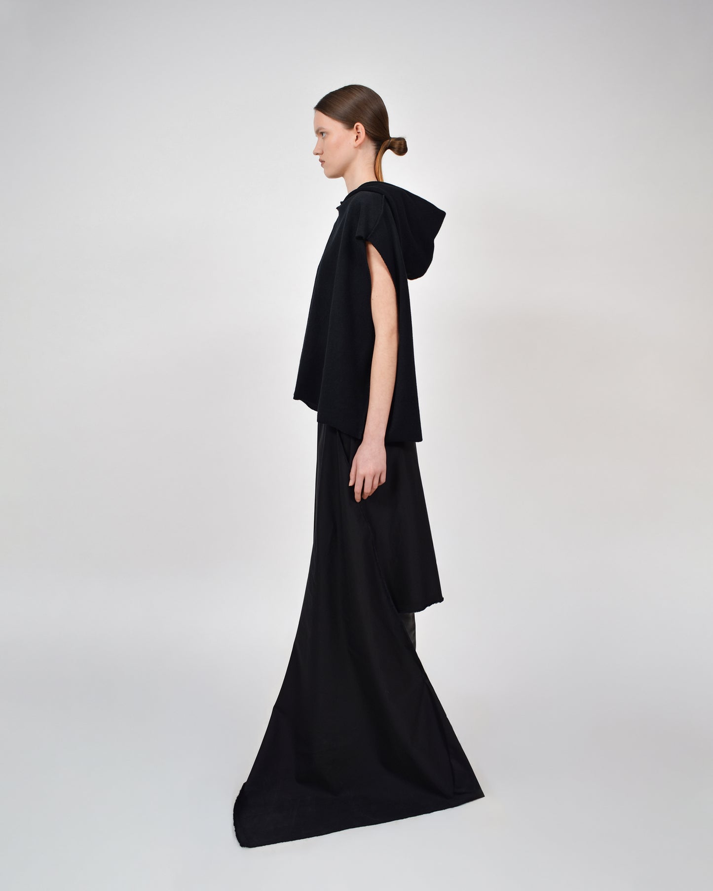 ASYMMETRICAL PLEATED SKIRT